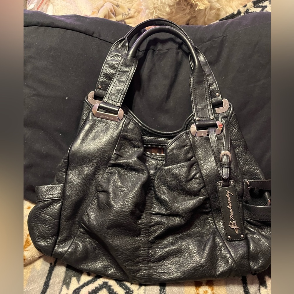 B. Makowsky EUC Black Pebbled Leather Slouch Hobo Handbag